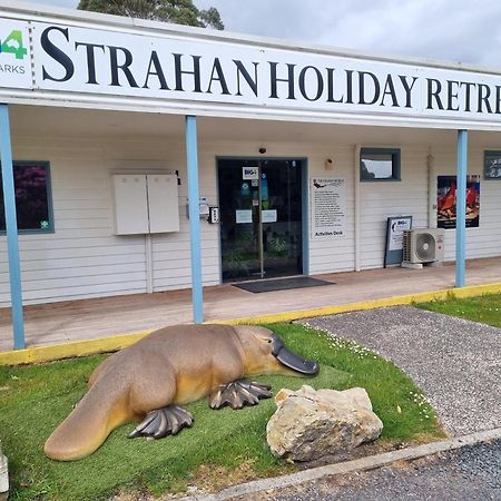 Big4 Strahan Holiday Retreat ภายนอก รูปภาพ