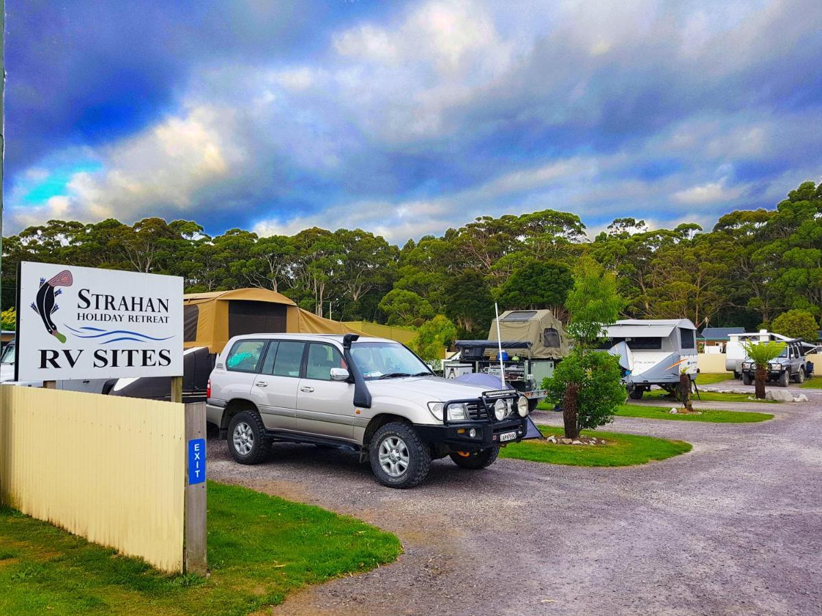 Big4 Strahan Holiday Retreat ภายนอก รูปภาพ